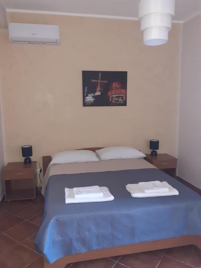 La Cycas Bed & Breakfast Трабия Екстериор снимка